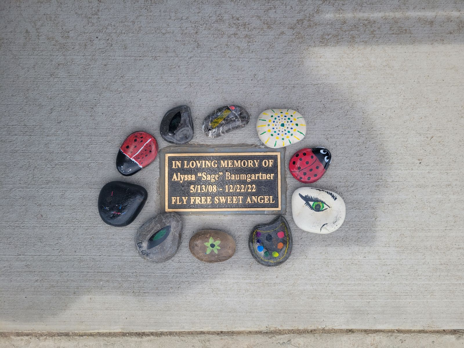 memorial stones for alyssa